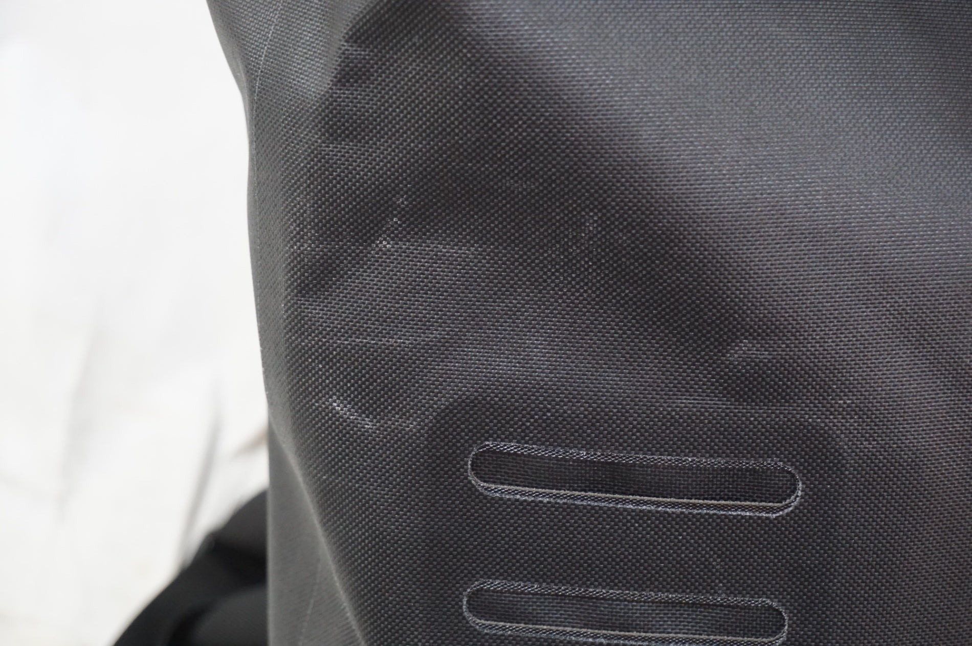 ORTLIEB 「オルトリーブ」 COMMUTER DAYPACK 27 / 浦和ベース