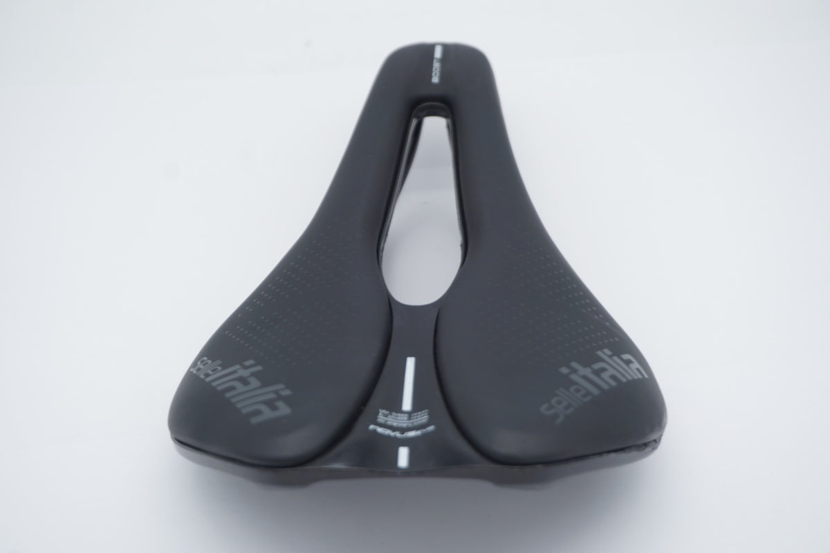 SELLE ITALIA 「セライタリア」 BOOST NOVUS EVO サドル / 滋賀大津店