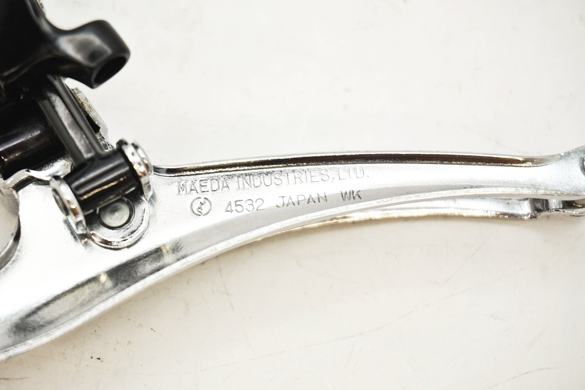 SUNTOUR 「サンツアー」 CYCLONE BLACK LIMITED フロントディレイラー / 有明ガーデン店