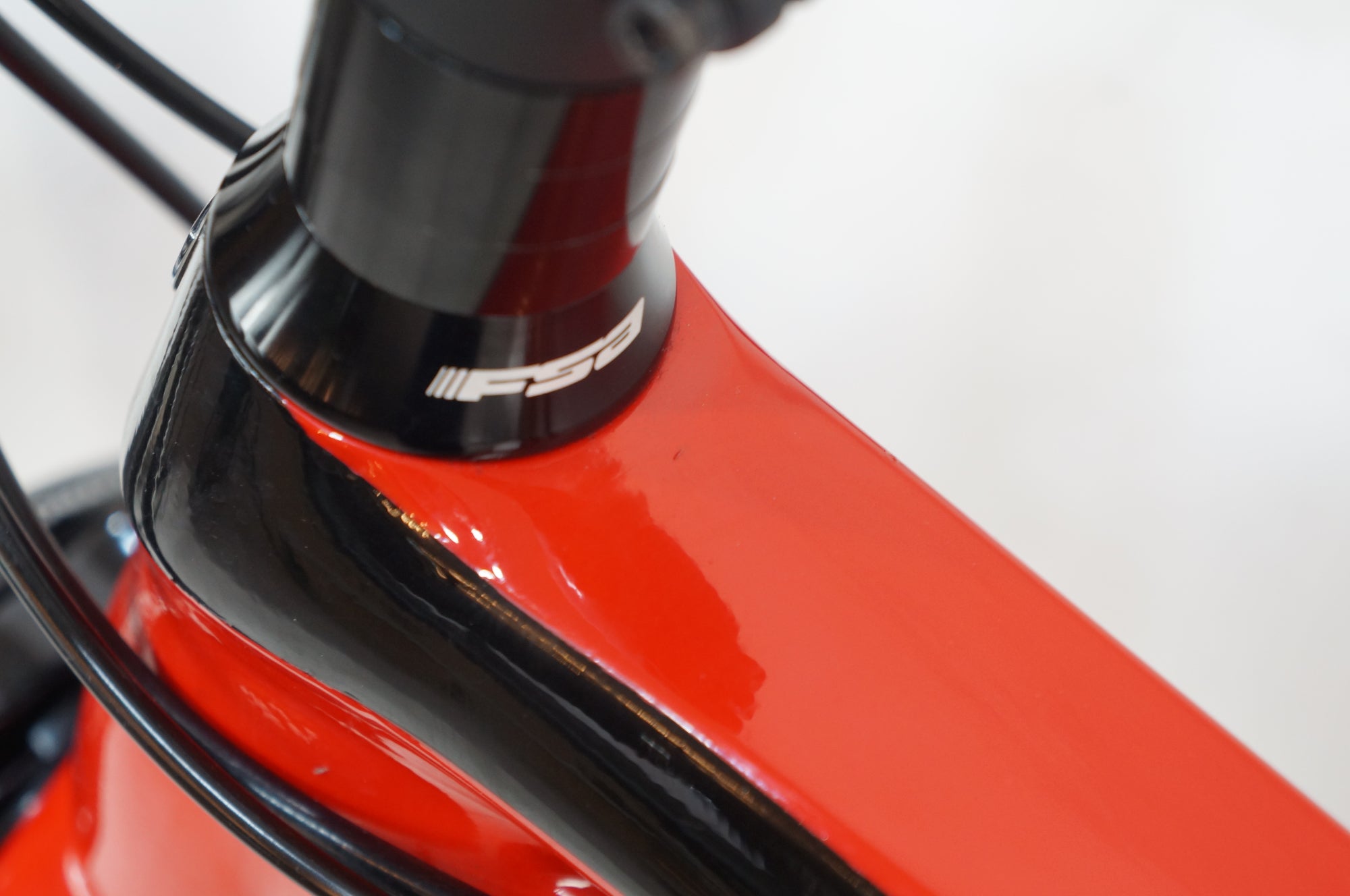 TREK 「トレック」 EMONDA ALR4 2019年モデル ロードバイク / バイチャリ浦和ベース