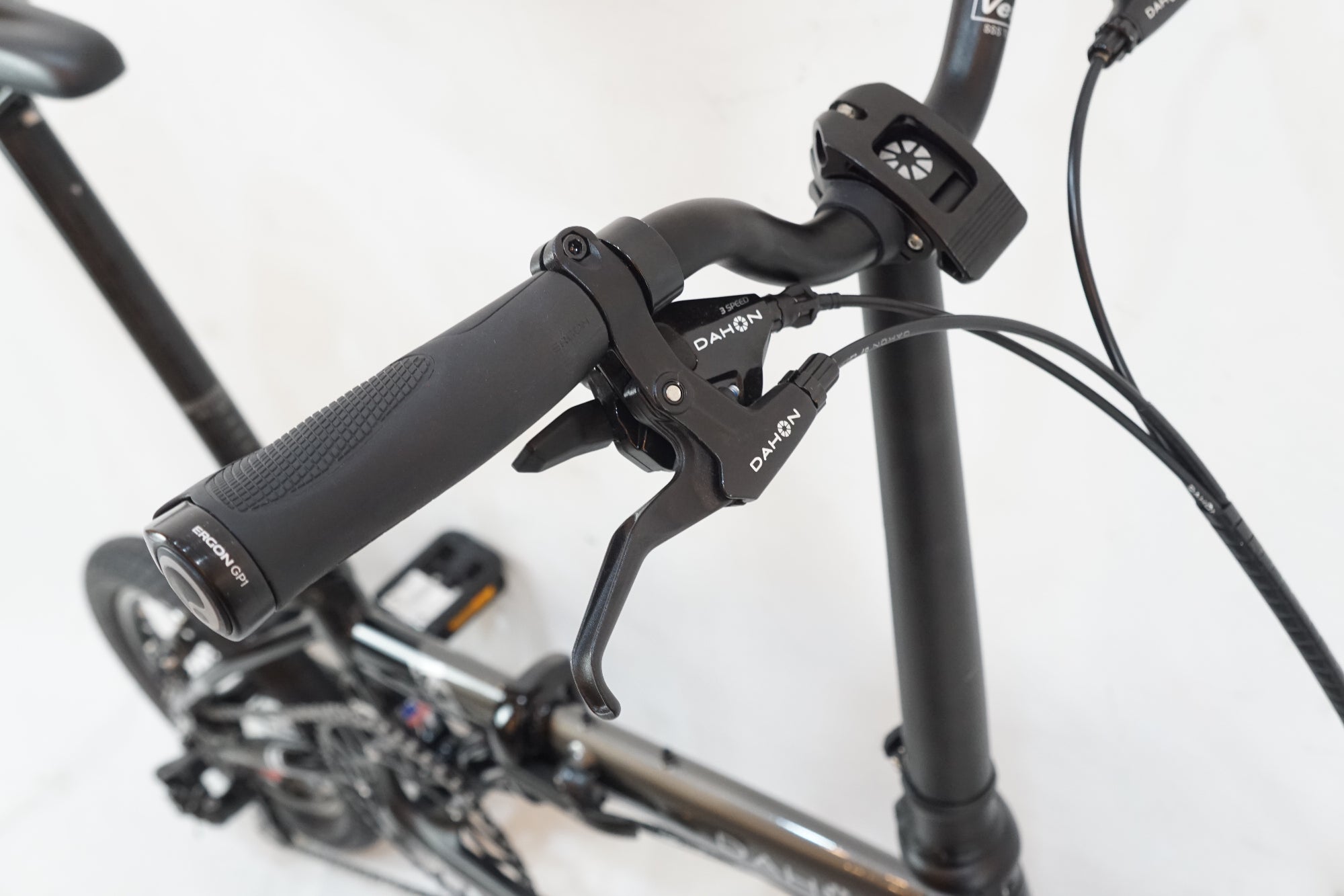 DAHON 「ダホン」 K3 2025年モデル 14インチ 折り畳み自転車 / バイチャリ浦和ベース