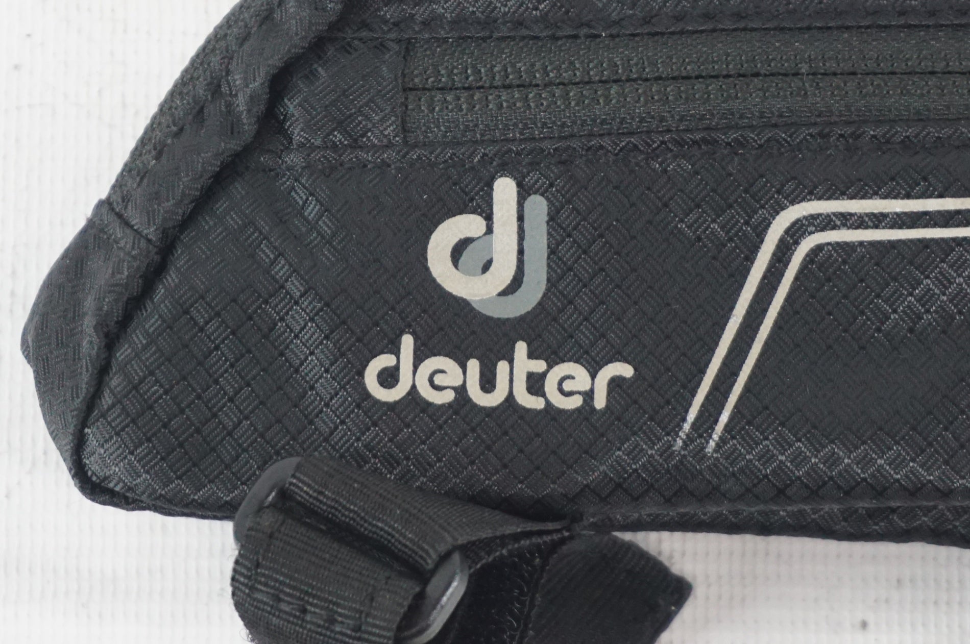 DEUTER 「ドイター」 フレームバッグ / 阪急塚口店 ｜ バイチャリ