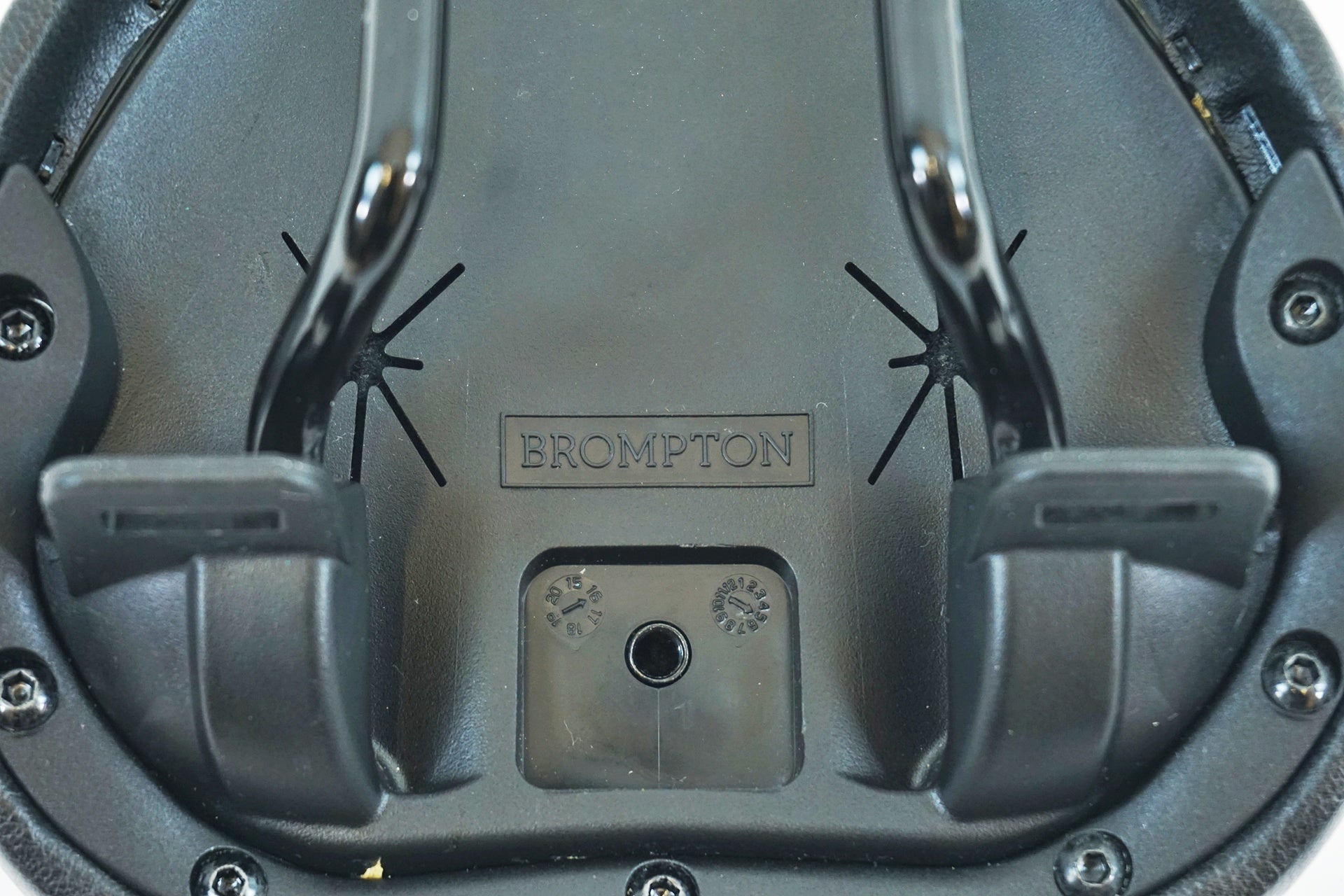 BROMPTON 「ブロンプトン」 純正 サドル / 有明ガーデン店