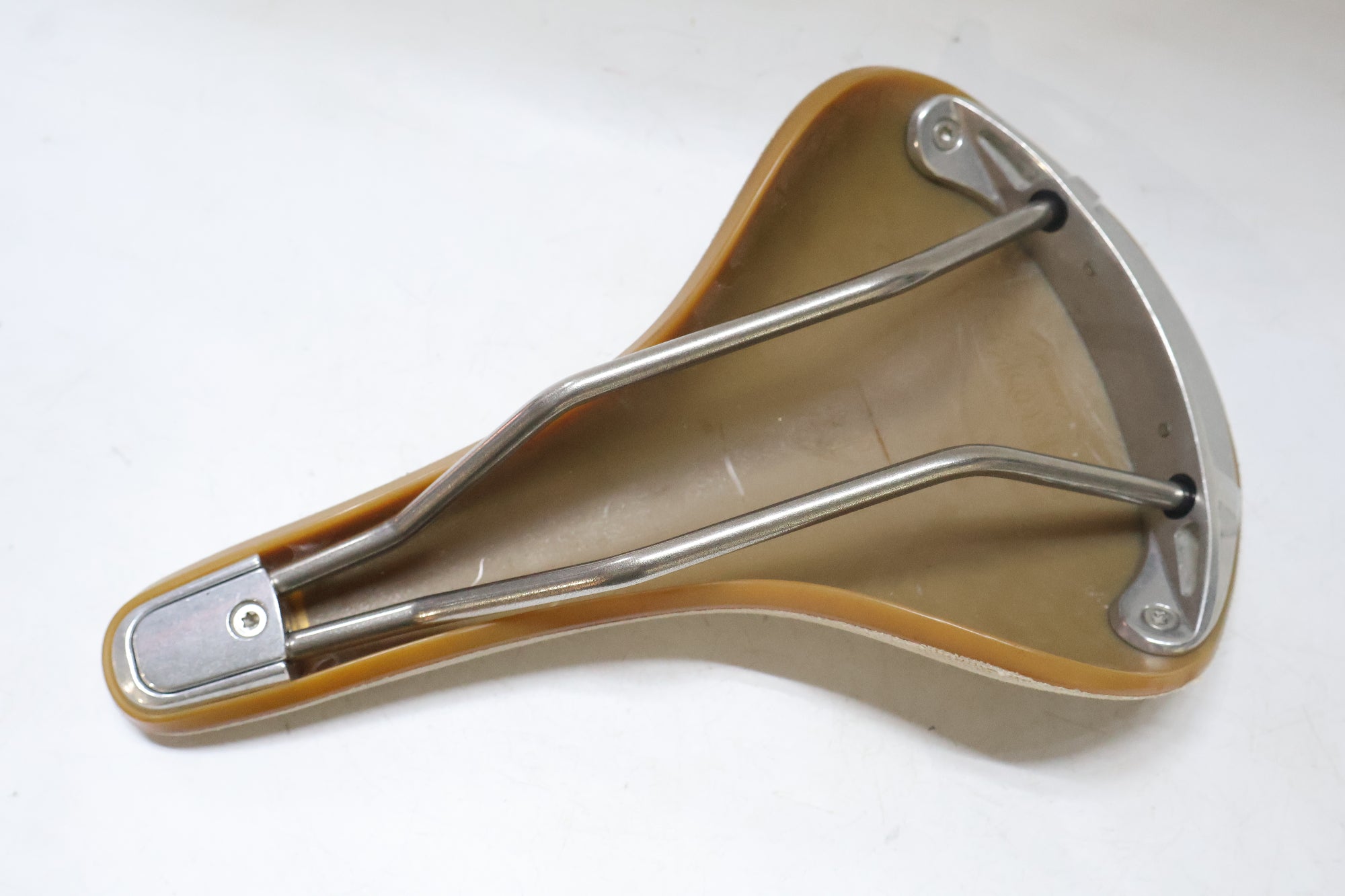 BROOKS 「ブルックス」 CAMBIUM C17 サドル / 高知店