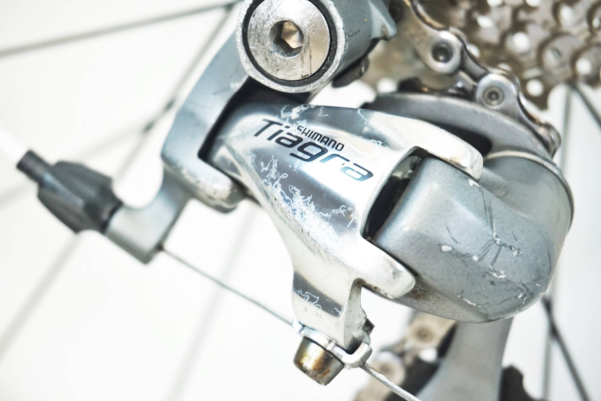 ほぼ新品 Bianchi ロードバイク 105/Tiagra Disc ほぼ新品 Bianchi ロードバイク 105/Tiagra Disc