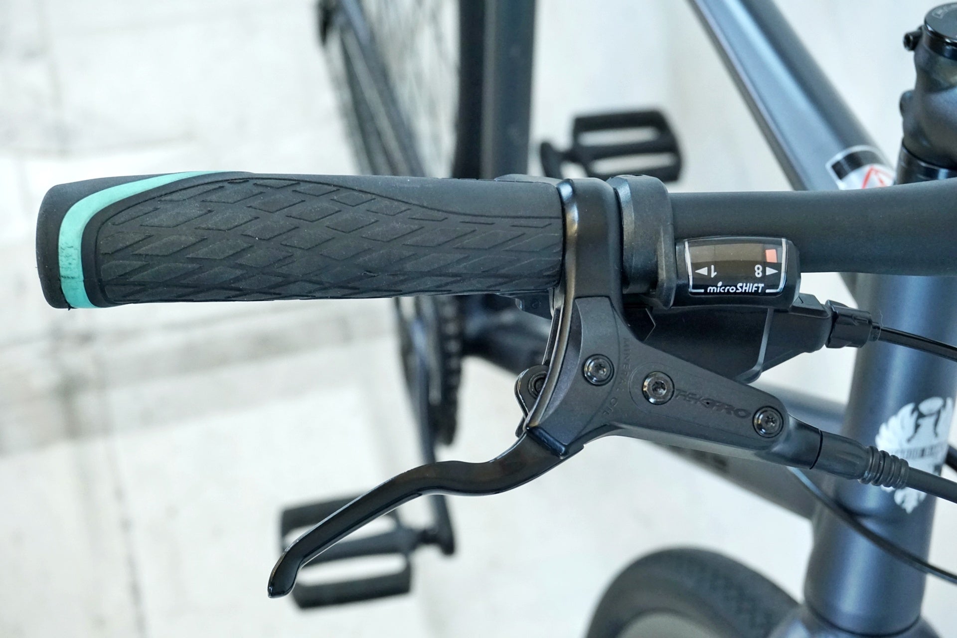 BIANCHI 「ビアンキ」 C-SPORT 2 DISC 2023年モデル クロスバイク / 有明ガーデン店