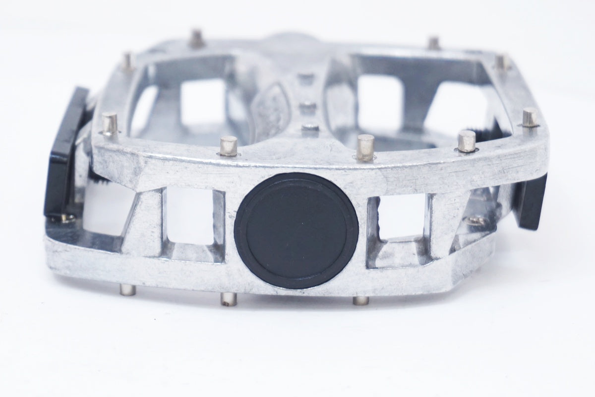 GRUNGE 「グランジ」 ペダル / 大阪美原北インター店