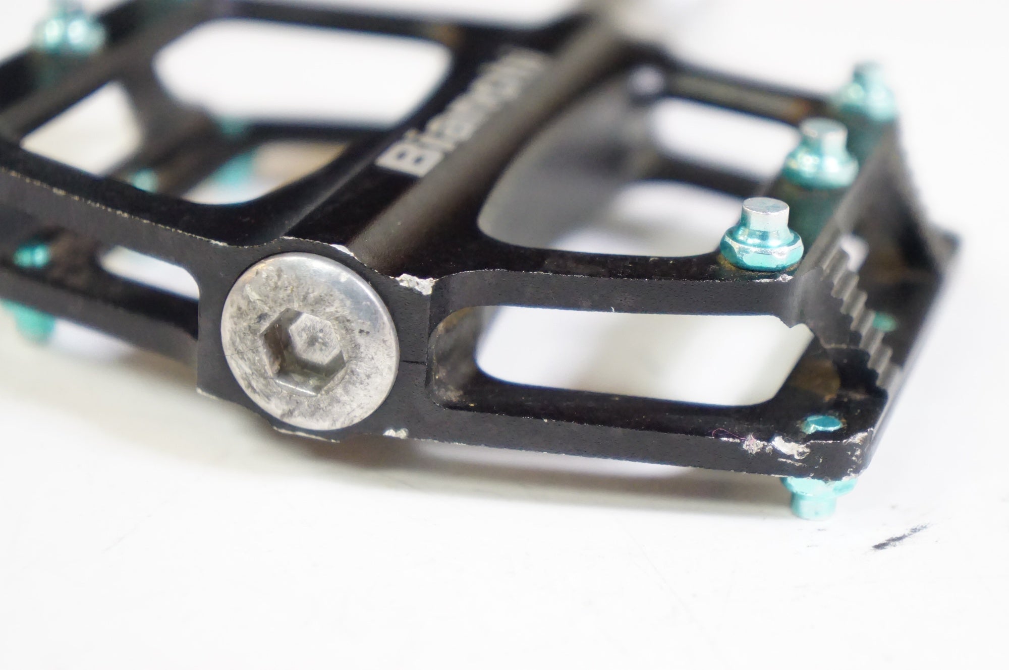 BIANCHI 「ビアンキ」 CNC ペダル / 熊谷本店