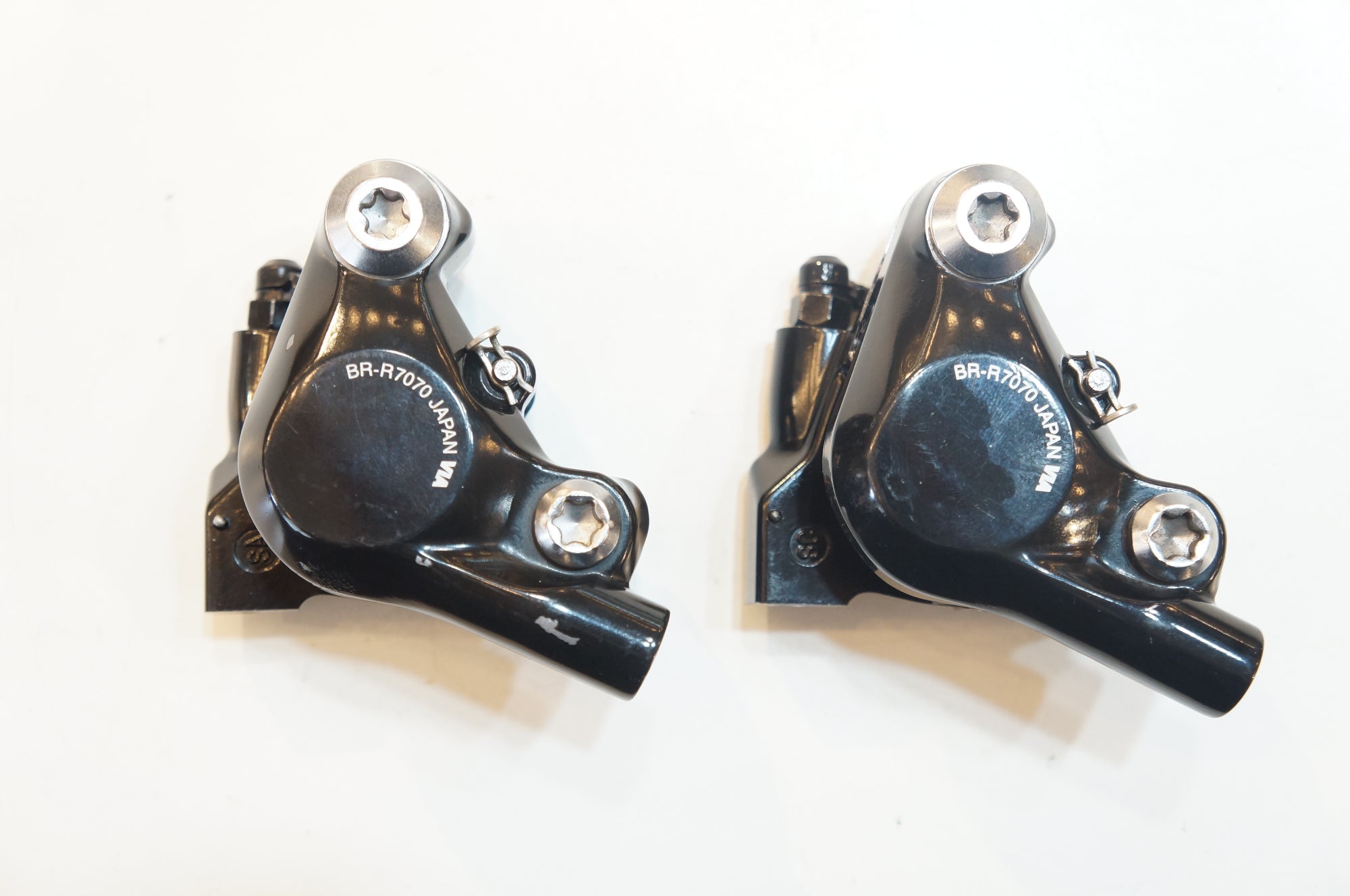 SHIMANO 「シマノ」 105 BR-R7020 ディスクブレーキキャリパー / バイチャリ浦和ベース