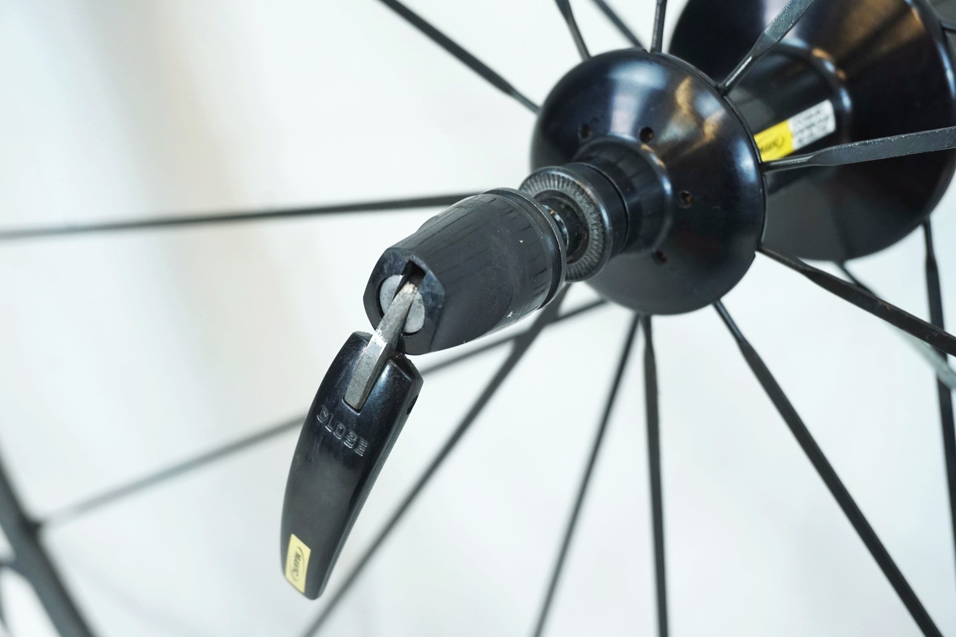 MAVIC 「マビック」 COSMIC CARBONE 40 ELITE シマノ 11速 ホイールセット / 有明ガーデン店