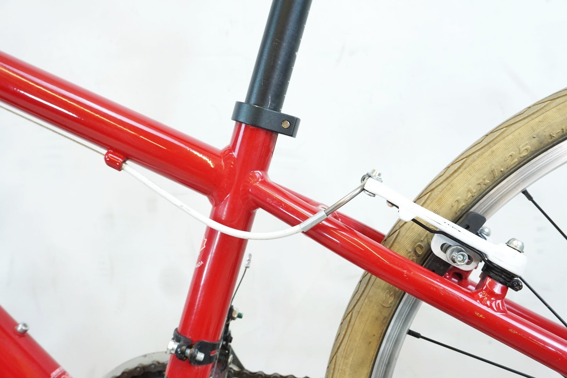 LOUIS GARNEAU 「ルイガノ」 J24 CROSS 2022年モデル キッズバイク / 有明ガーデン店