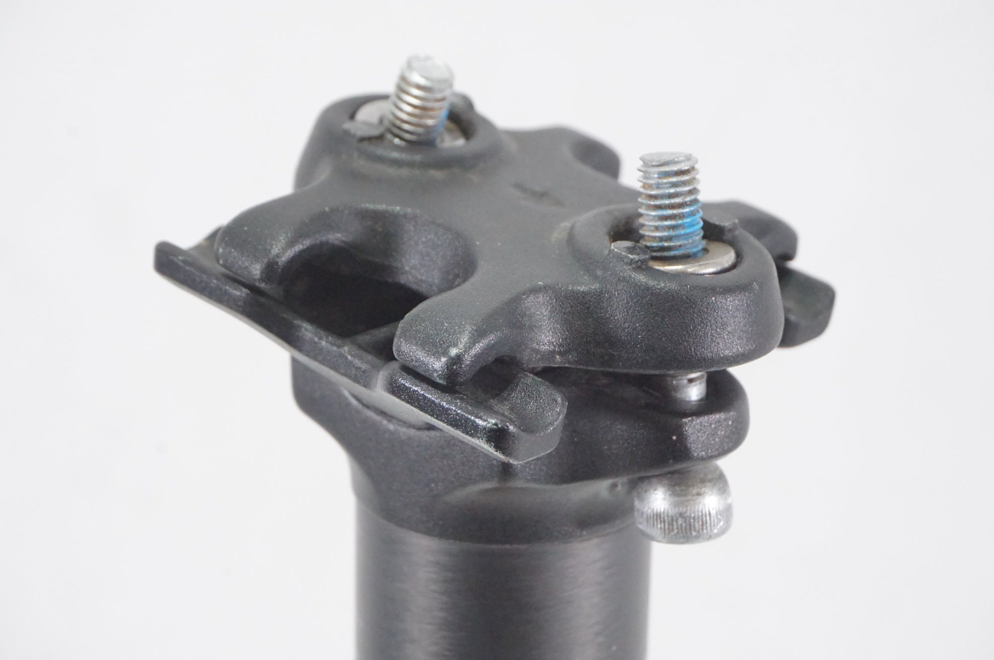 gomu様 KCNC SPDペダル+MERIDA カーボンシートポスト gomu様 KCNC SPDペダル+MERIDA カーボンシートポスト - メルカリ