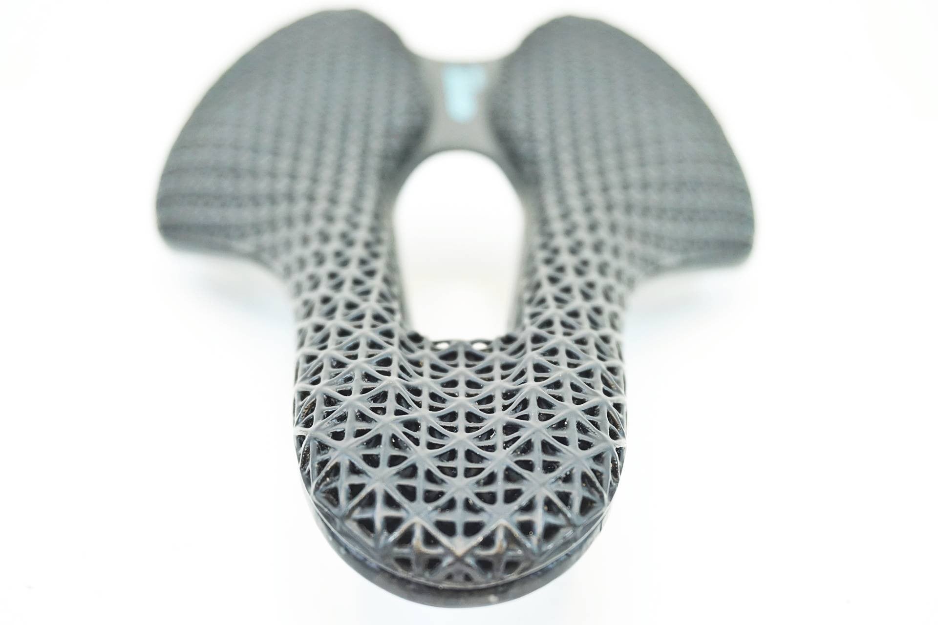 RYET 「リーエト」 3D HONEY COMB サドル / 有明ガーデン店