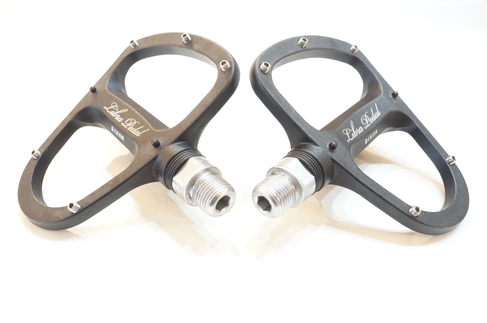 DIXNA 「ディズナ」 リブラペダル / 浦和ベース