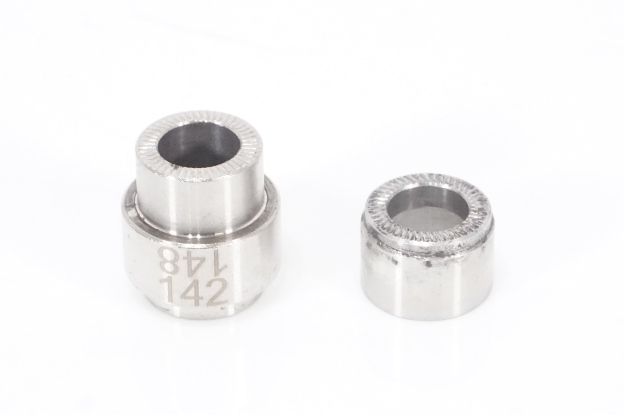 WAHOO 「ワフー」 KICKR V4 WF113 スマートトレーナー / AKIBA店