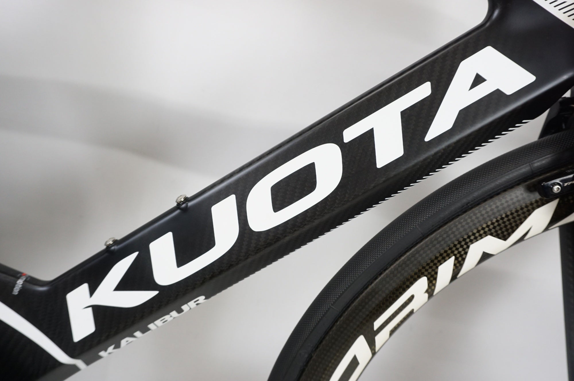KUOTA 「クオタ」 KALIBUR 2016年モデル ロードバイク / バイチャリ浦和ベース