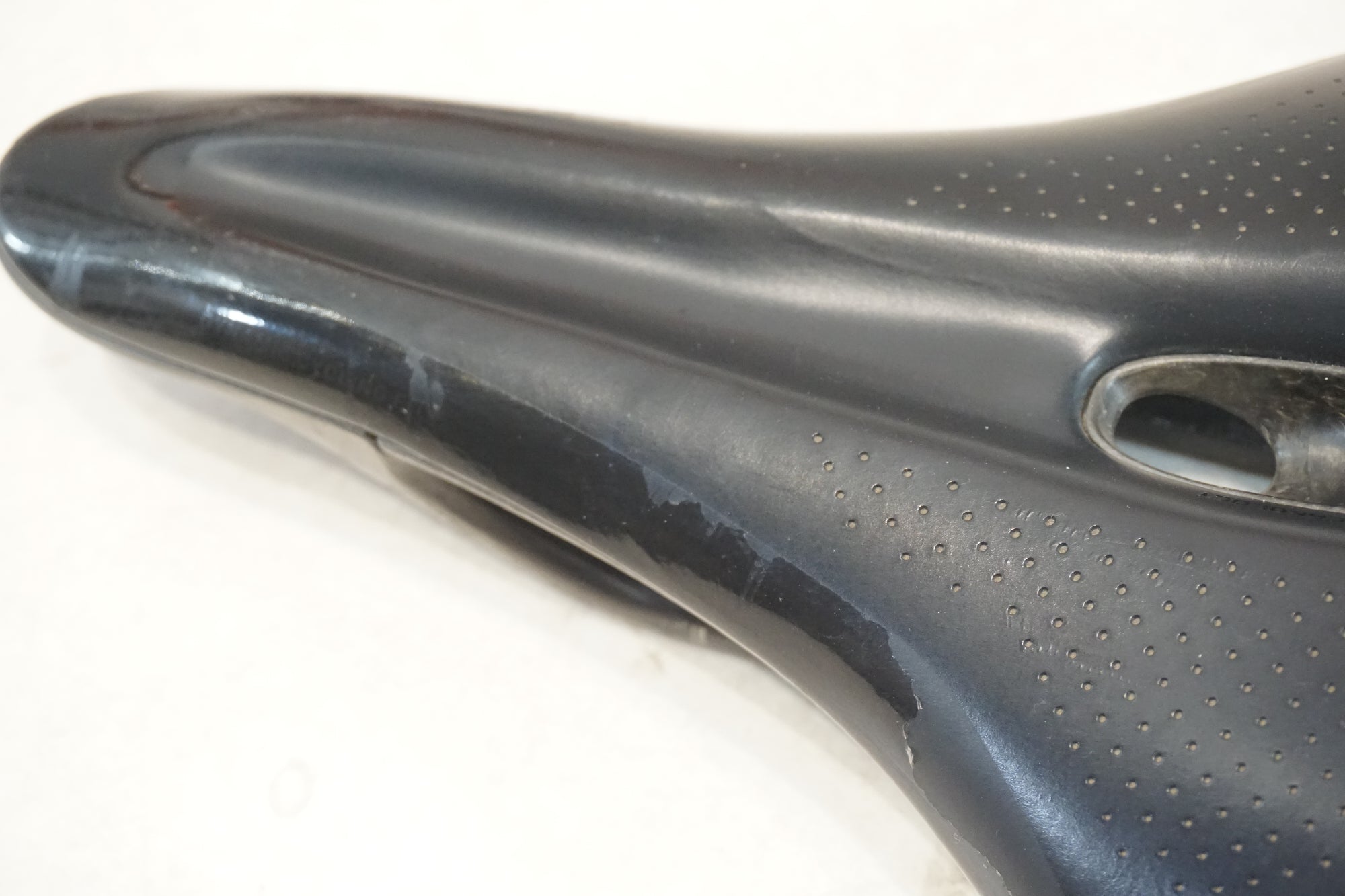 CADEX 「キャデックス」 BOOST カーボンレール カーボン サドル / 横浜