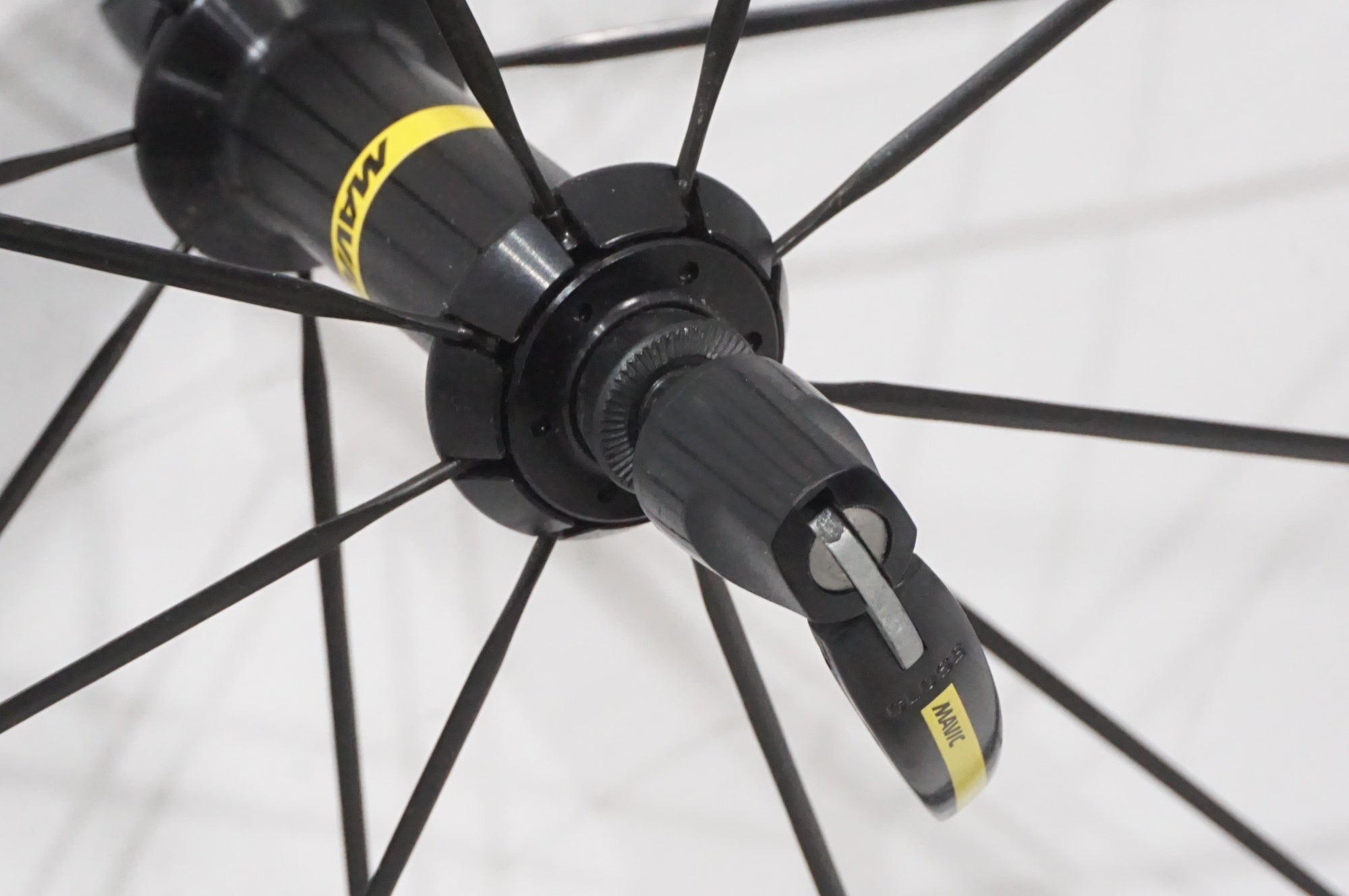MAVIC 「マヴィック」 COSMIC PRO CARBON シマノ11S ホイールセット