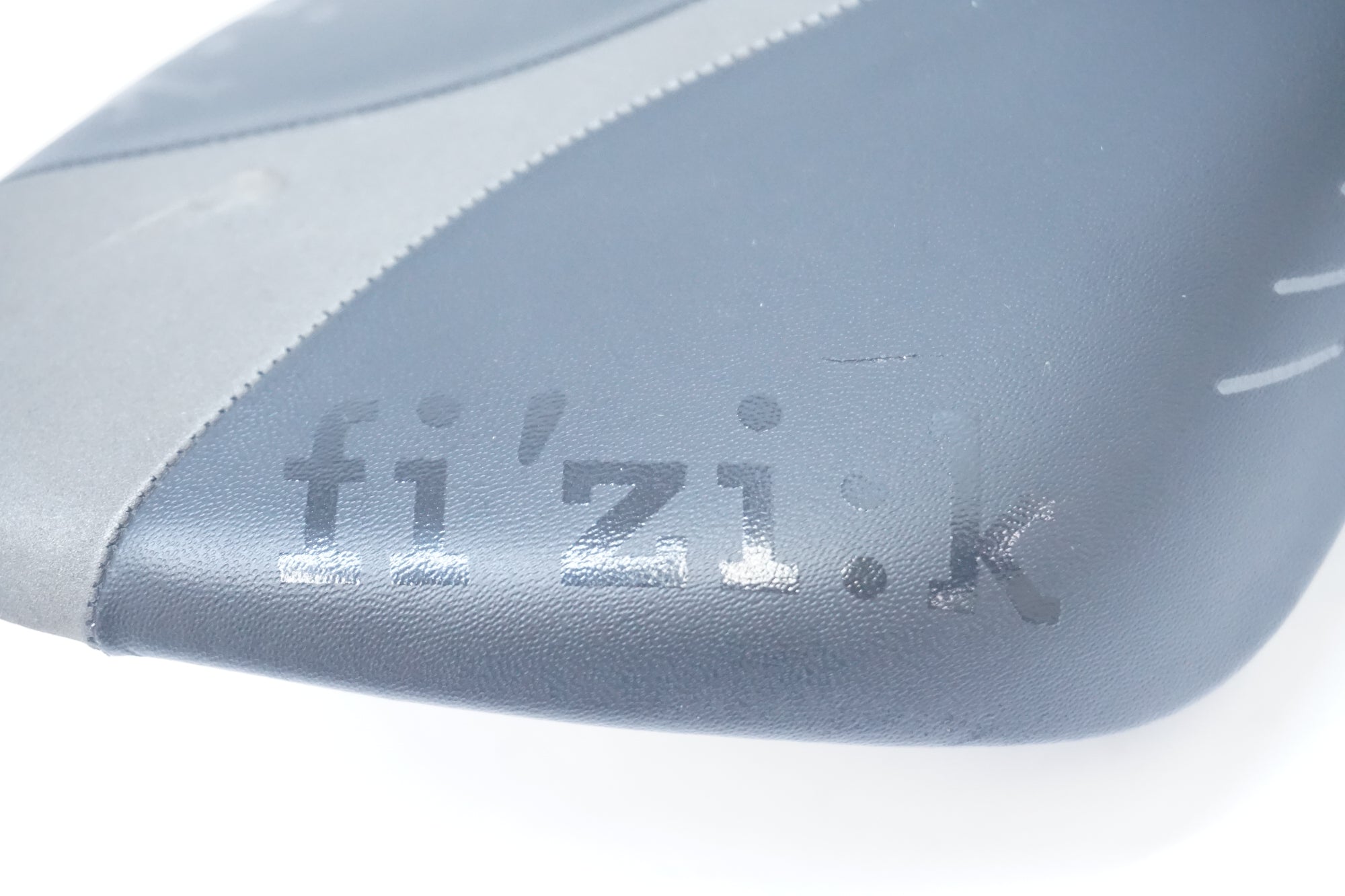 FIZIK 「フィジーク」 ARIONE CX サドル / 大阪美原北インター店