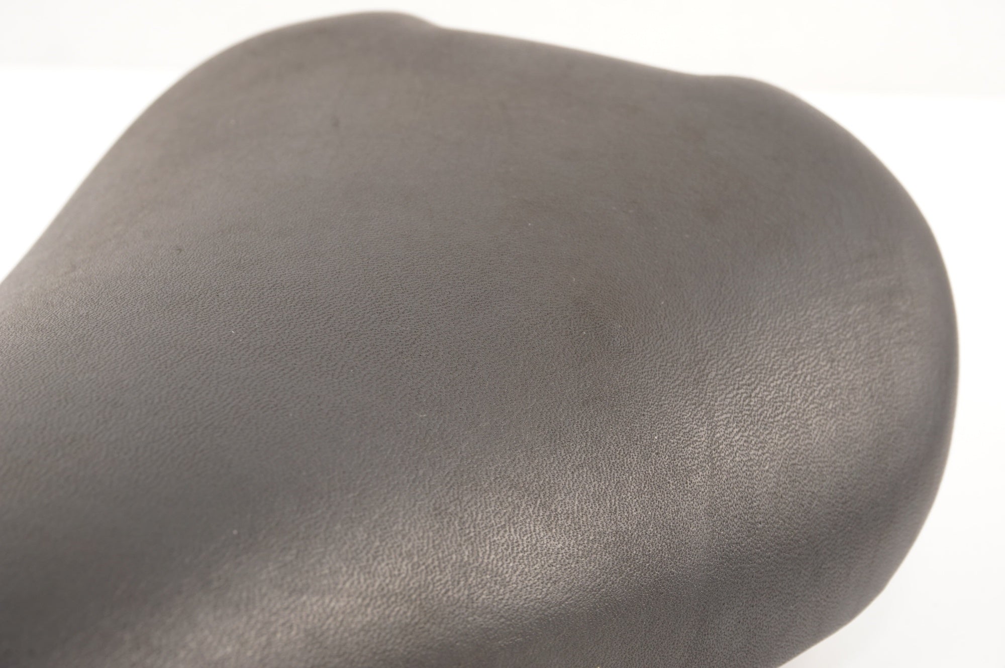 SELLE ITALIA 「セライタリア」 FLITE CARBON サドル / 中目黒店
