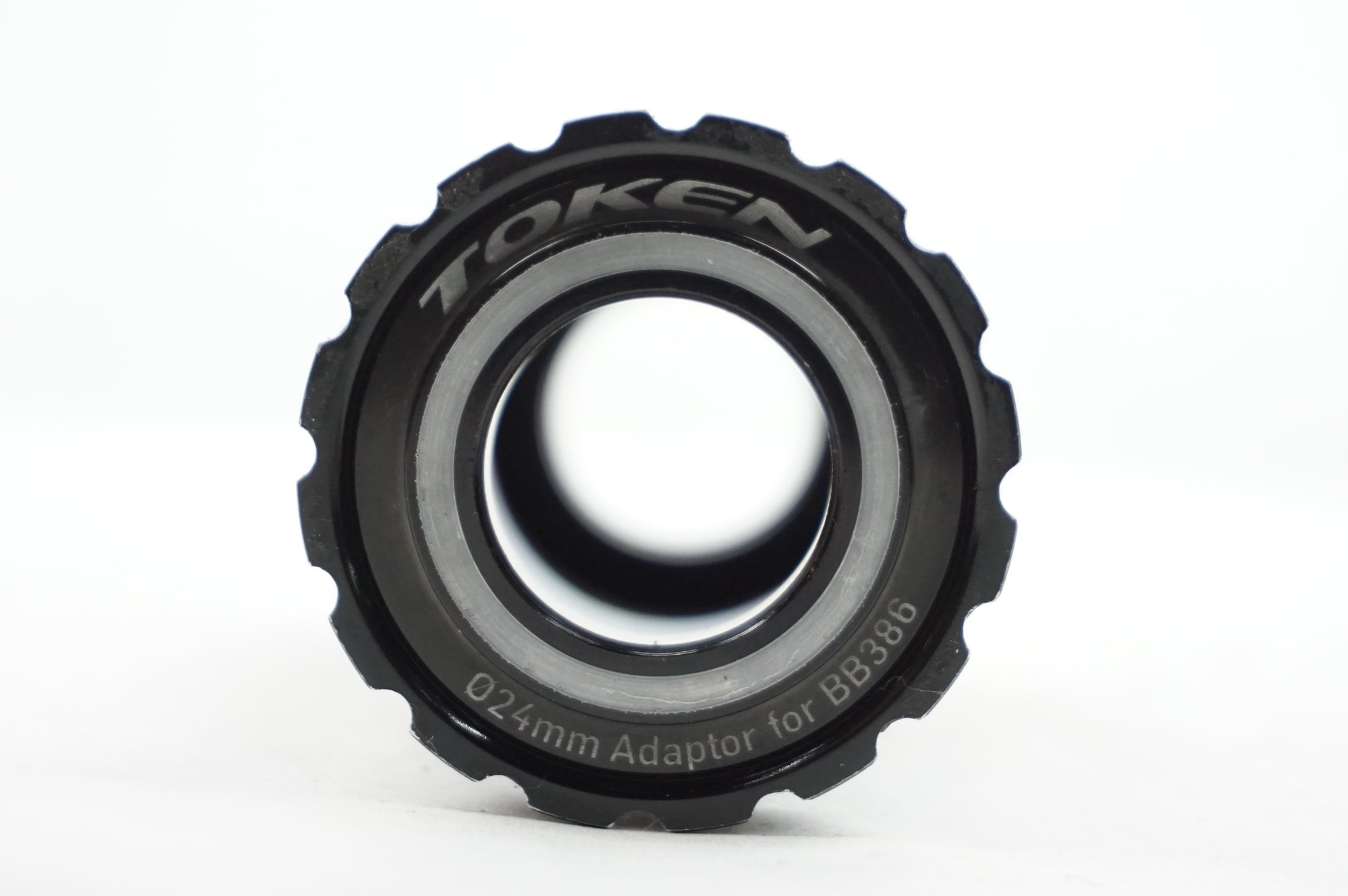 TOKEN 「トーケン」 TF37 ボトムブラケット / 川越店