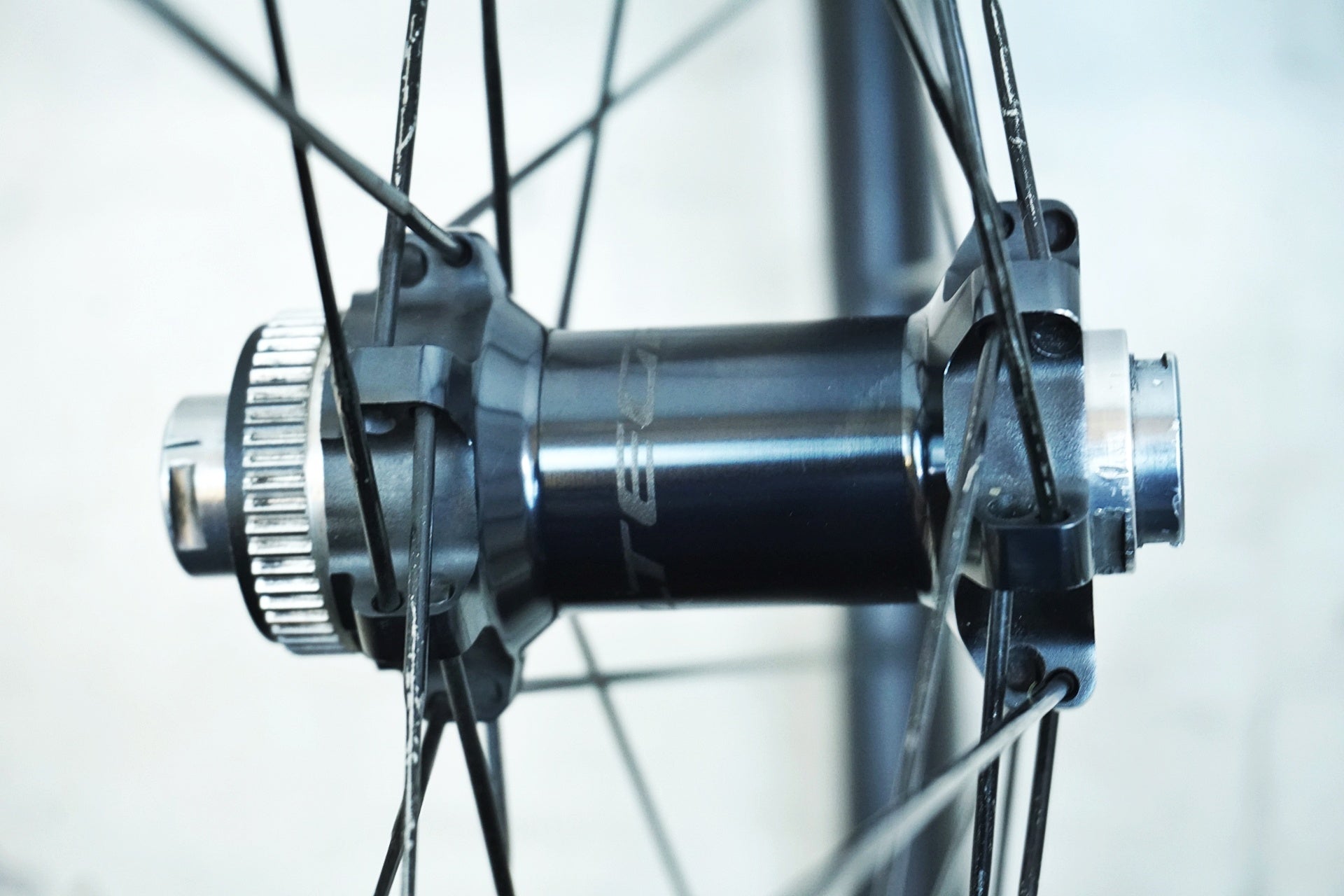 SHIMANO 「シマノ」 ULTEGRA WH-R8170-C36-TL シマノ 11S ホイール