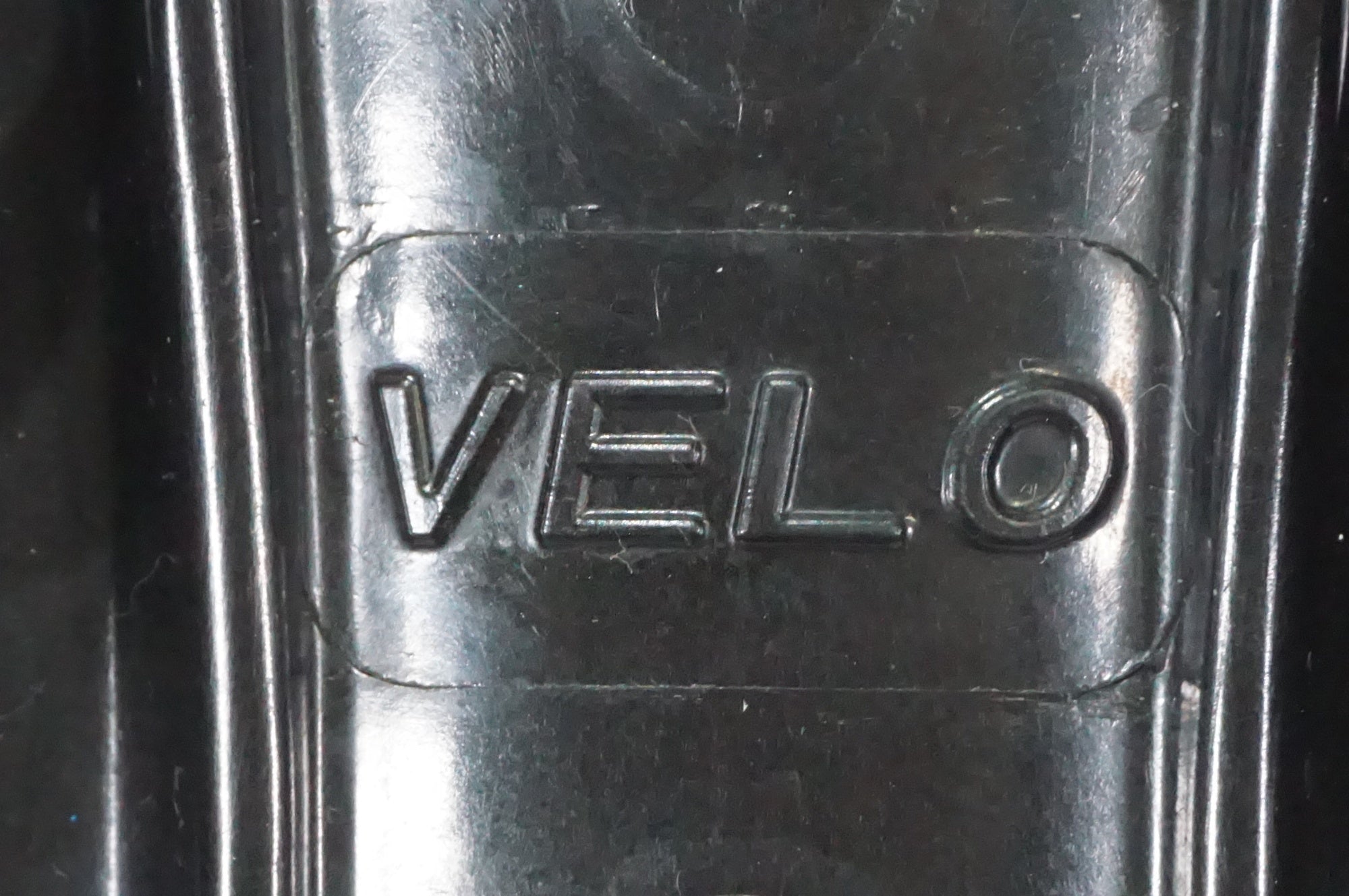 VELO 「ベロ」サドル  / AKIBA店