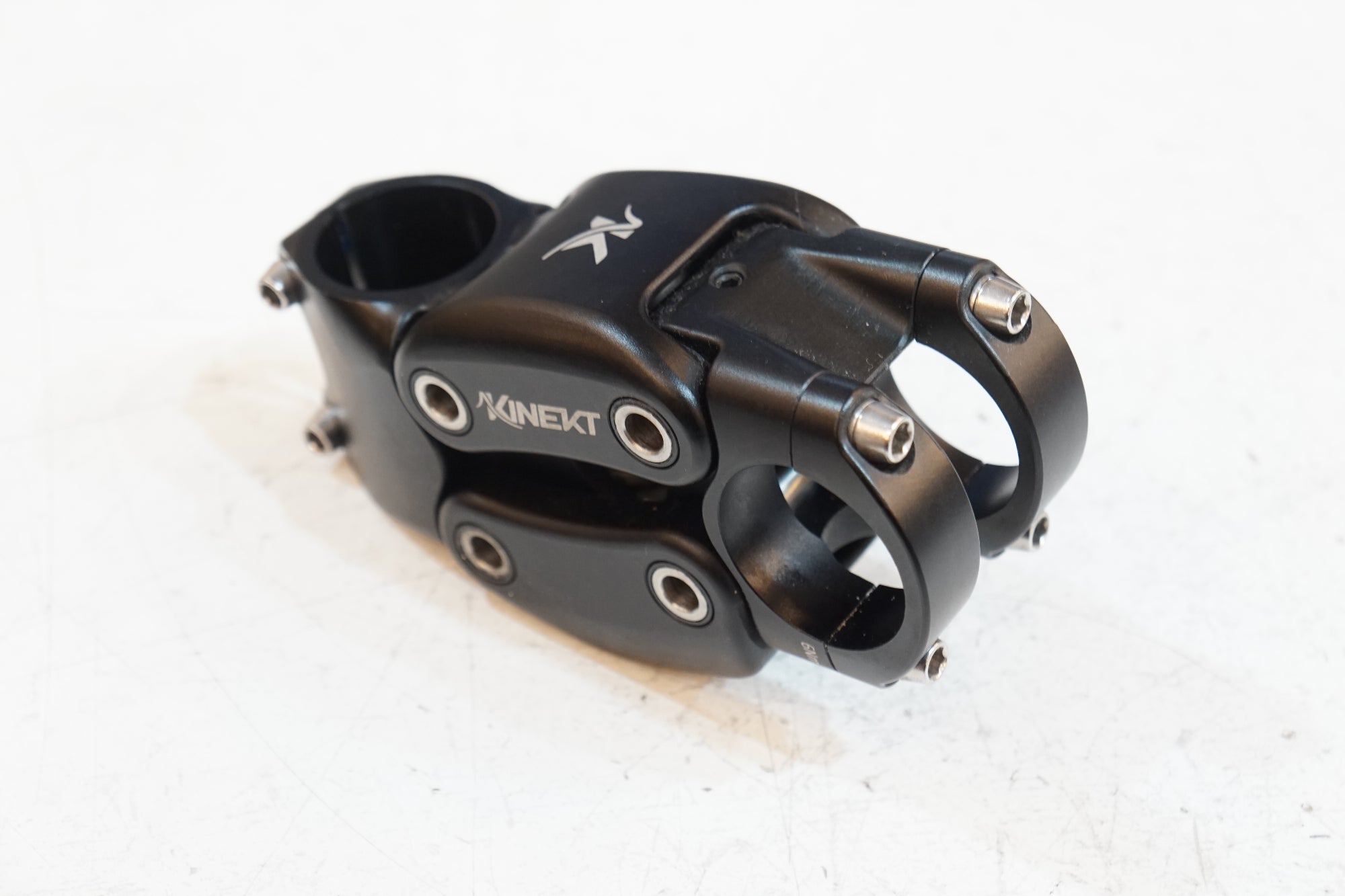 KINECT 「キネクト」 φ31.8 90mm 可変 ステム / バイチャリ浦和ベース