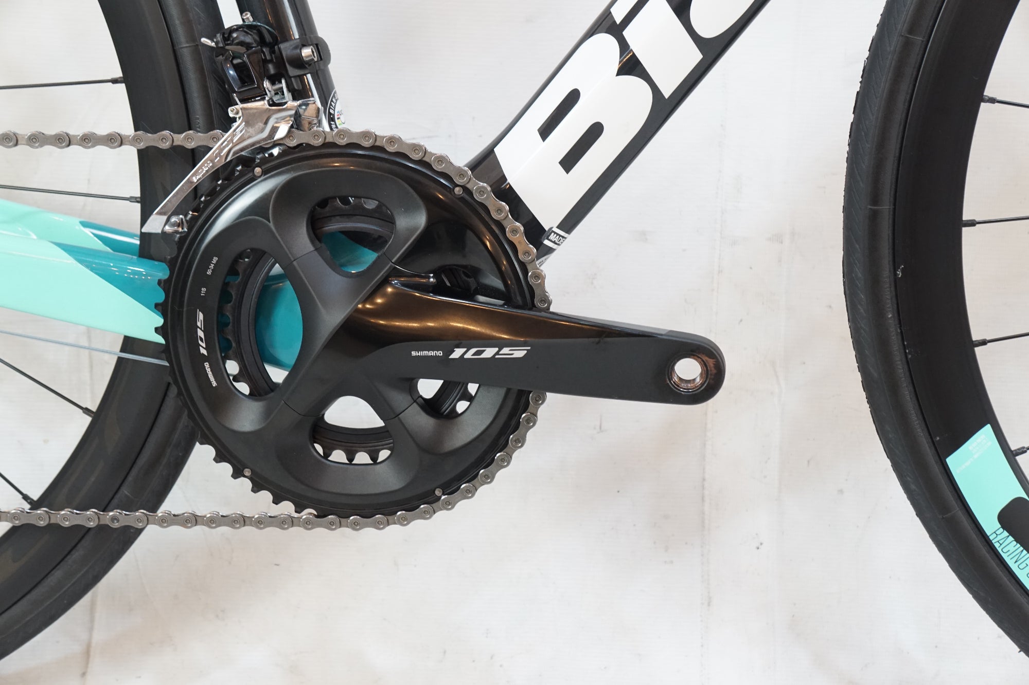 BIANCHI 「ビアンキ」 OLTRE XR3 DISC 105 2022年モデル ロードバイク / バイチャリ浦和ベース
