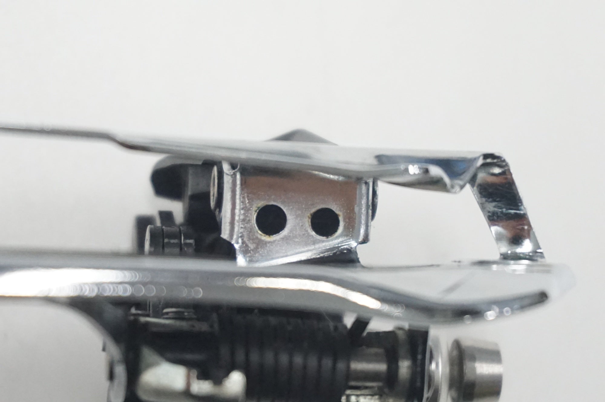 SHIMANO 「シマノ」 105 FD-R7000 フロントディレイラー / 福岡店