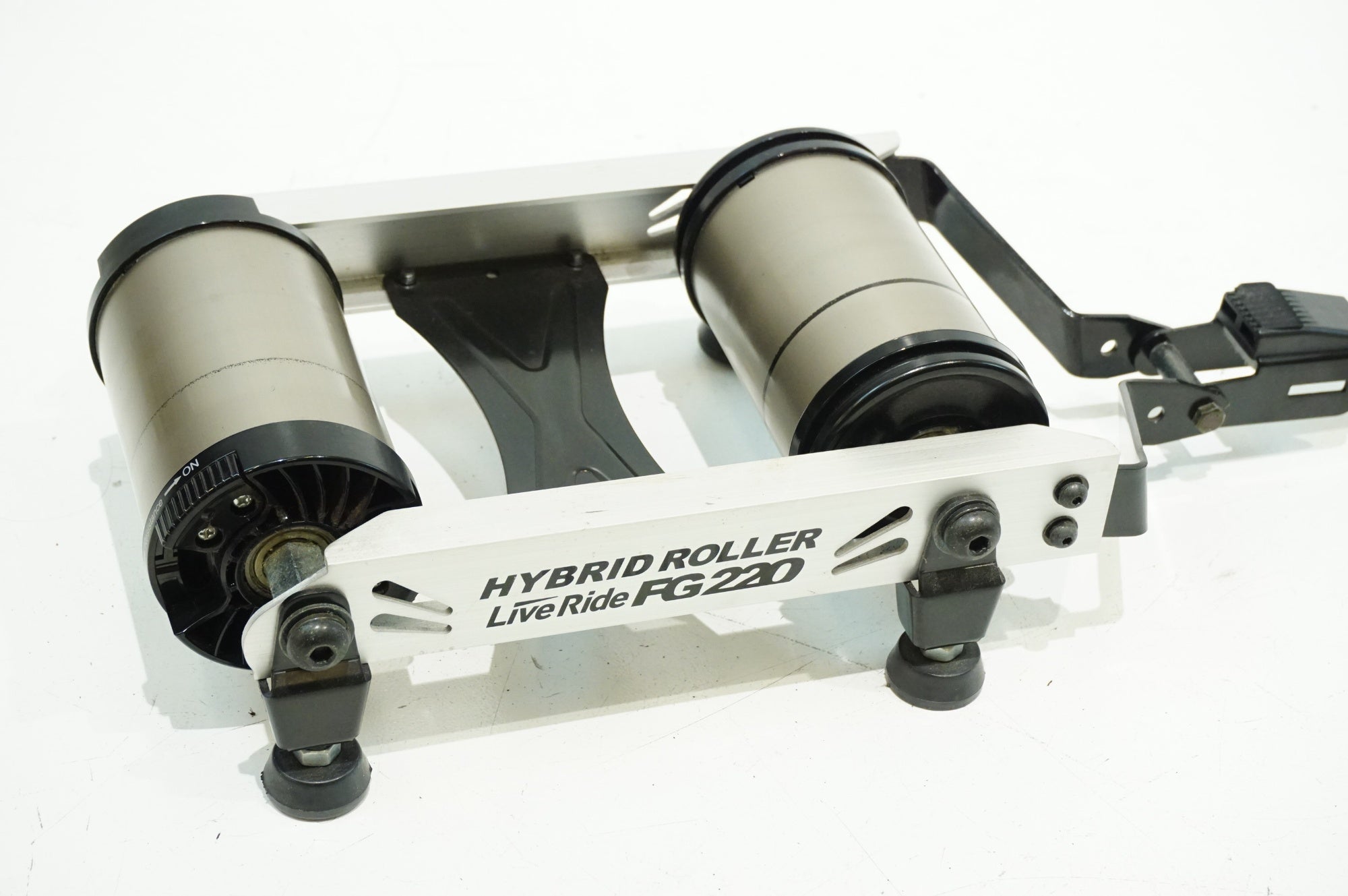 MINOURA 「ミノウラ」 HYBRID ROLLER LIVE RIDE FG220 サイクルトレーナー / 浜松店