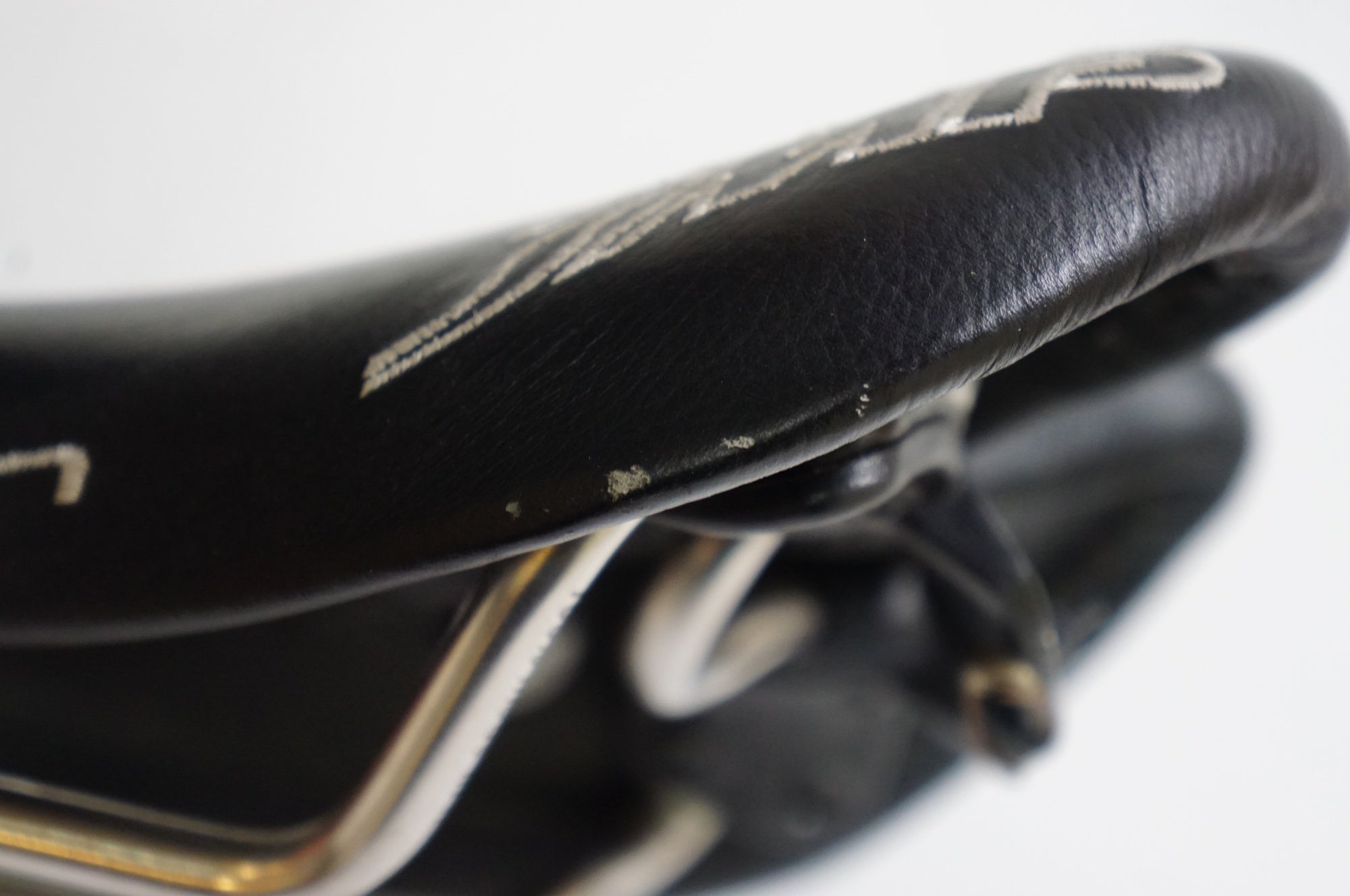 SELLE SMP 「セラエスエムピー」 DRAKON サドル / 熊谷本店