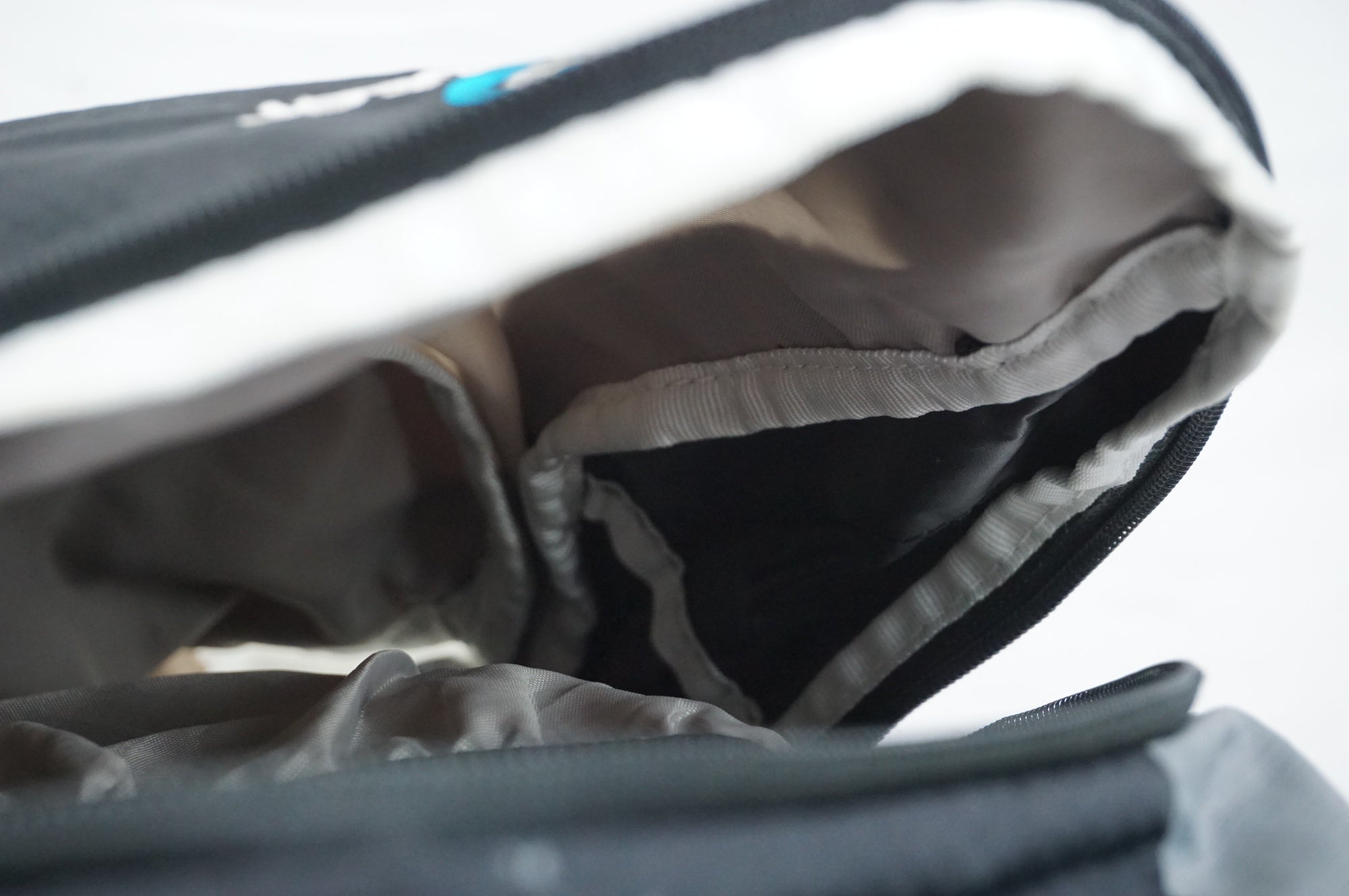 DEUTER 「ドイター」 RACE EXP AIR バックパック / 中目黒店