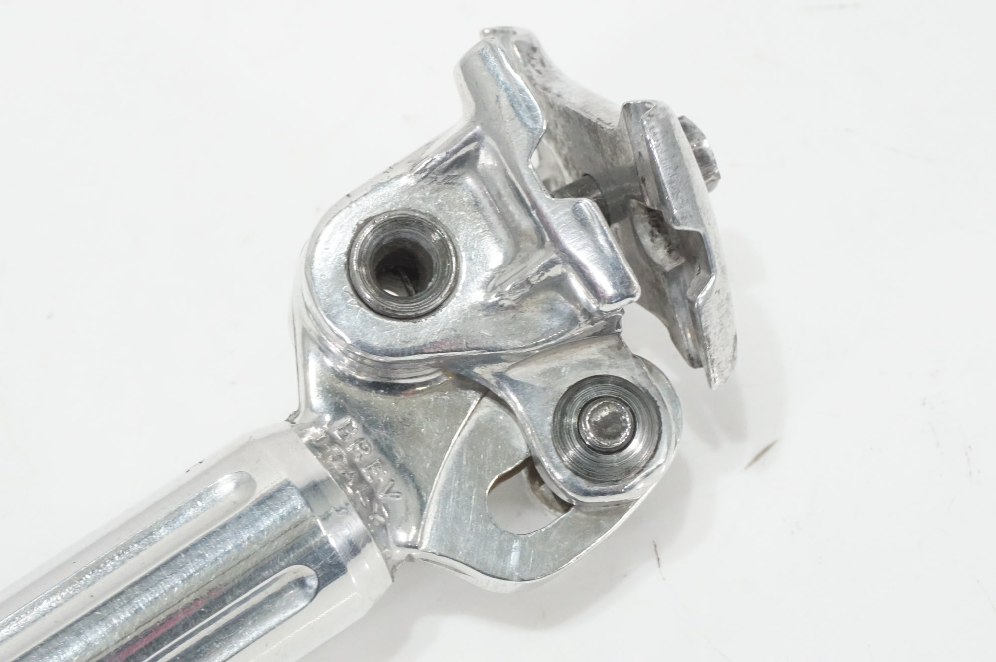 Johnny's - 規定内  4/28 着 3ttt 「スリーティー」 REGGISELLA φ27.0 200mm シートポスト