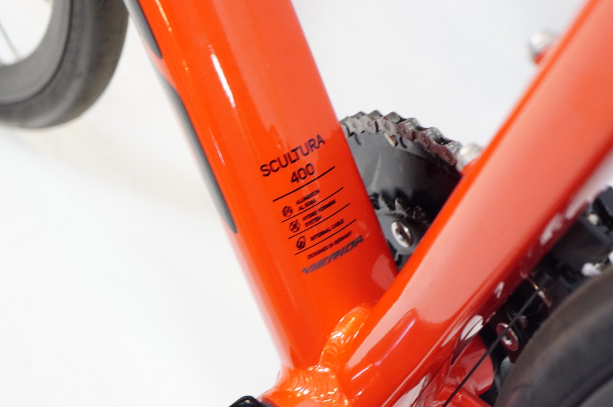 MERIDA 「メリダ」 SCULTURA 400 DISC 2021年モデル ロード