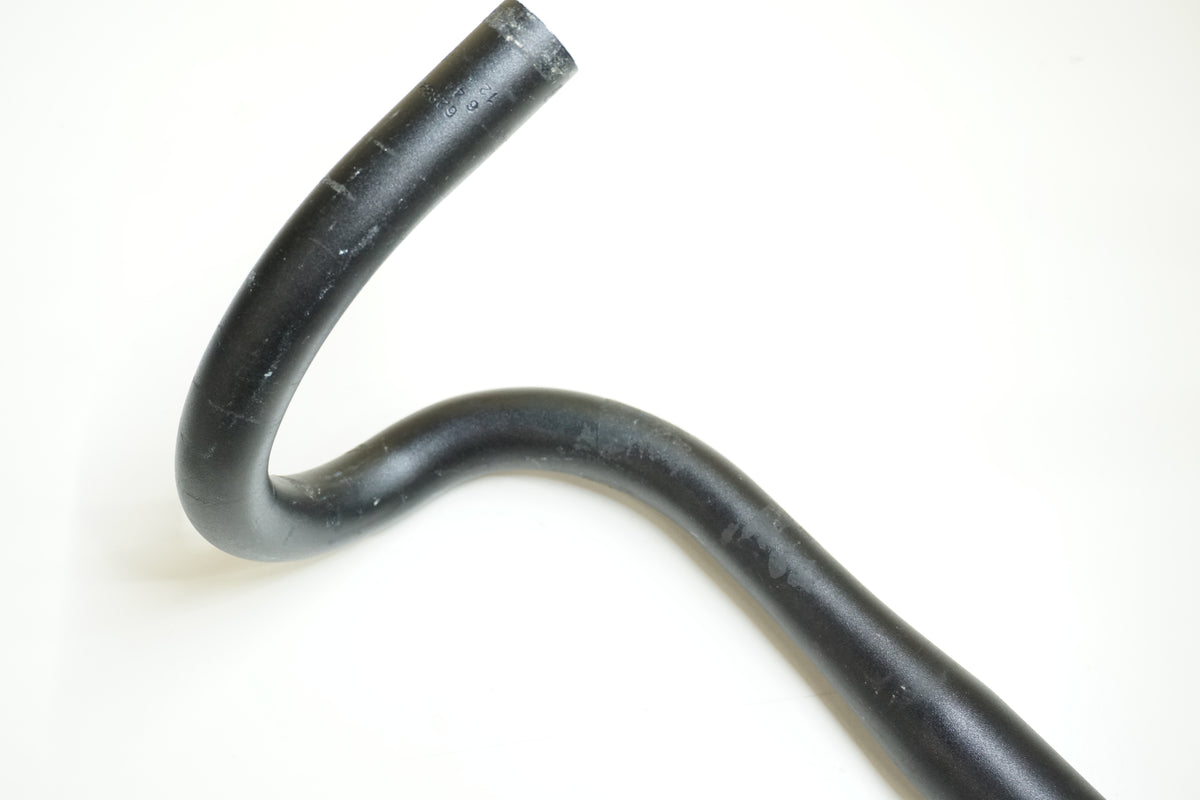 BONTRAGER 「ボントレガー」  RACE φ31.8 400mm ハンドル / 大宮店