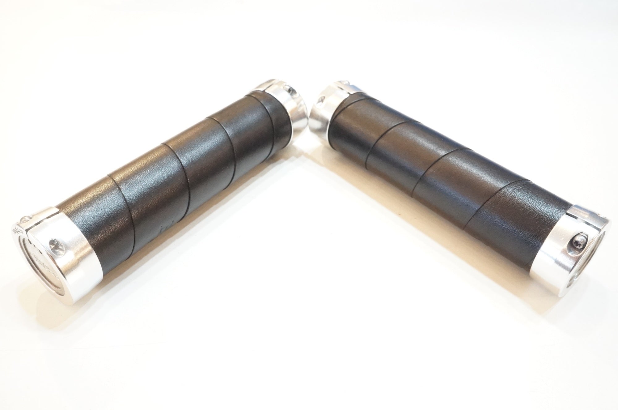 BROOKS 「ブルックス」 SLENDER LEATHER GRIPS グリップ / 浦和ベース