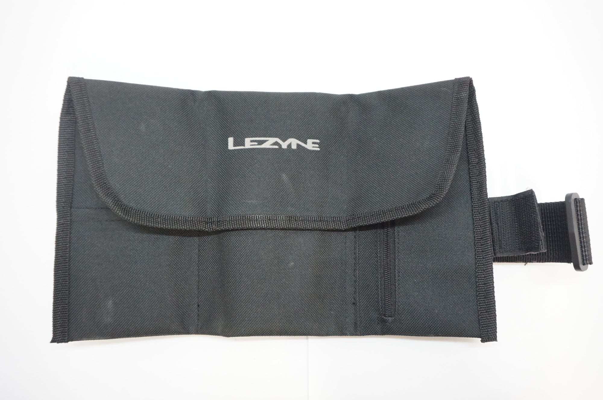 LEZINE 「レザイン」 ROLL CADDY バッグ / 福岡店