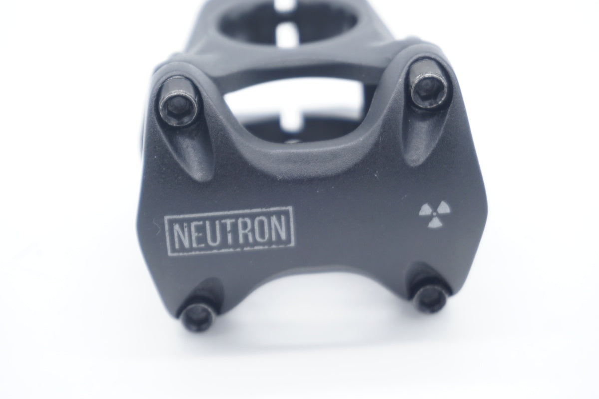 NUKEPROOF 「ヌークプルーフ」 NEUTRON φ35 40mm ステム / 滋賀大津店