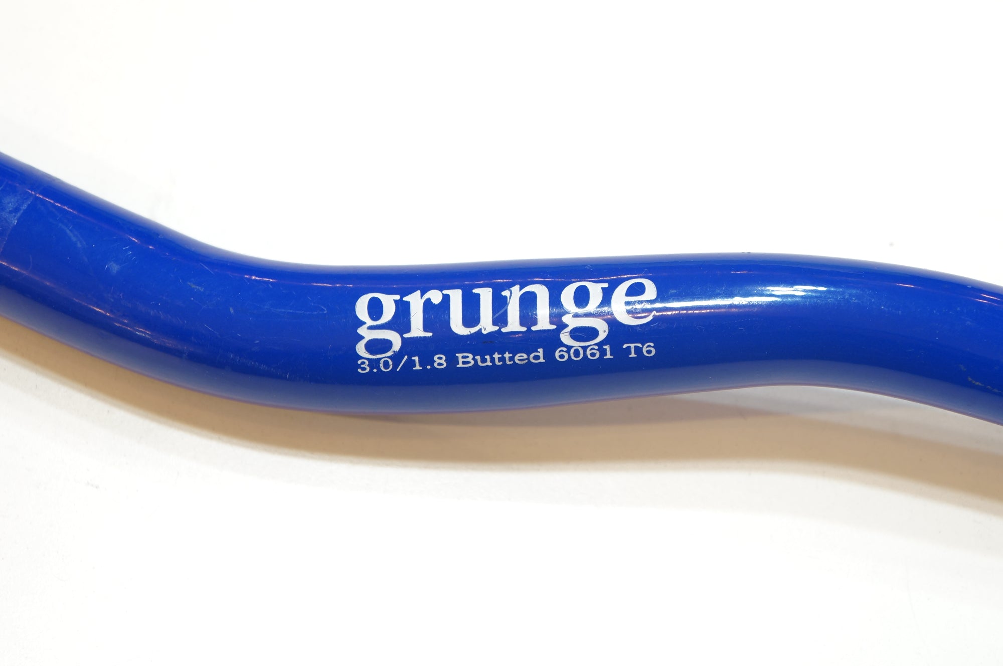GRUNGE 「グランジ」 φ25.4 700mm ライザーバー / バイチャリ浦和ベース