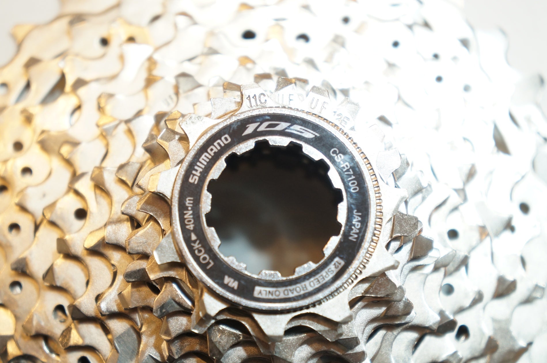 SHIMANO 「シマノ」 105 CS-R7100 11-34T スプロケット / バイチャリ浦和ベース