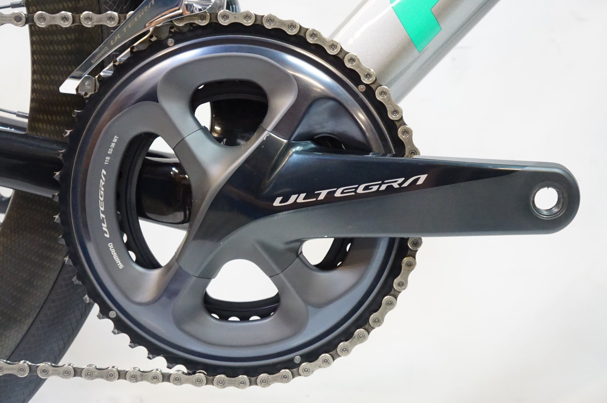 FOCUS 「フォーカス」 IZALCO MAX DISC 9 ULTEGRA Di2 2020年モデル