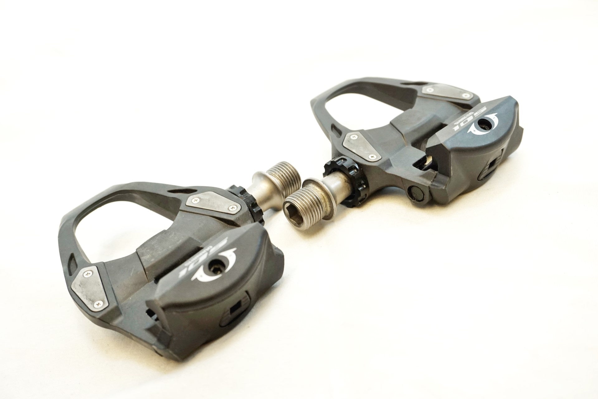 105 PD-R7000 SPD-SL Carbon Pedals | Road Pedals | Ride Shimano