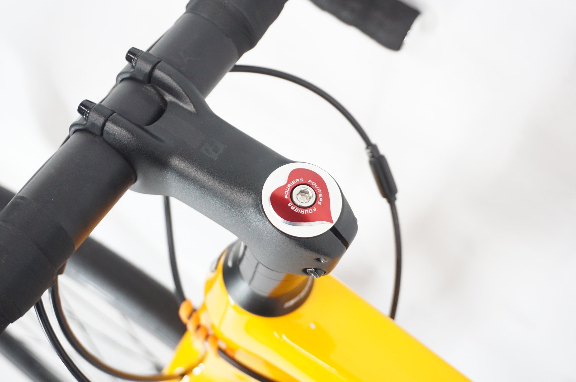 TREK 「トレック」 EMONDA ALR 4 DISC 2022年モデル ロードバイク / 阪急塚口店