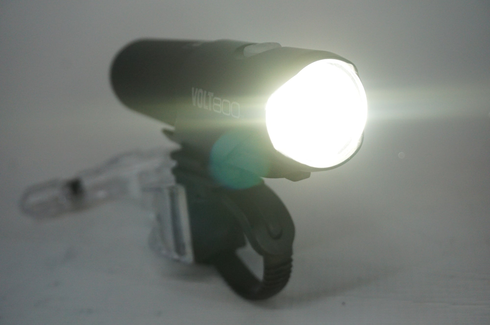 CATEYE 「キャットアイ」 VOLT800 フロントライト / 阪急塚口店