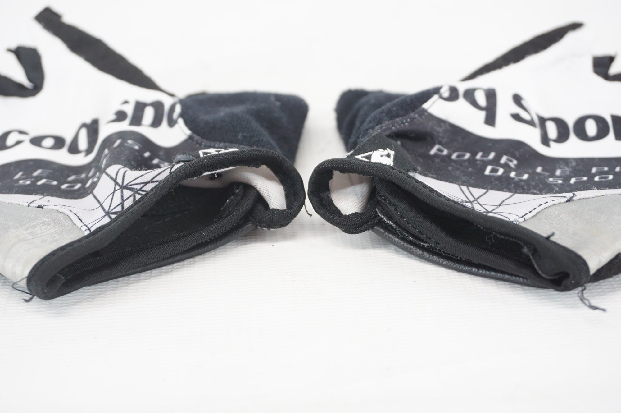 LE COQ SPORTIF 「ルコックスポルティフ」 Mサイズ 指切りグローブ / 阪急塚口店