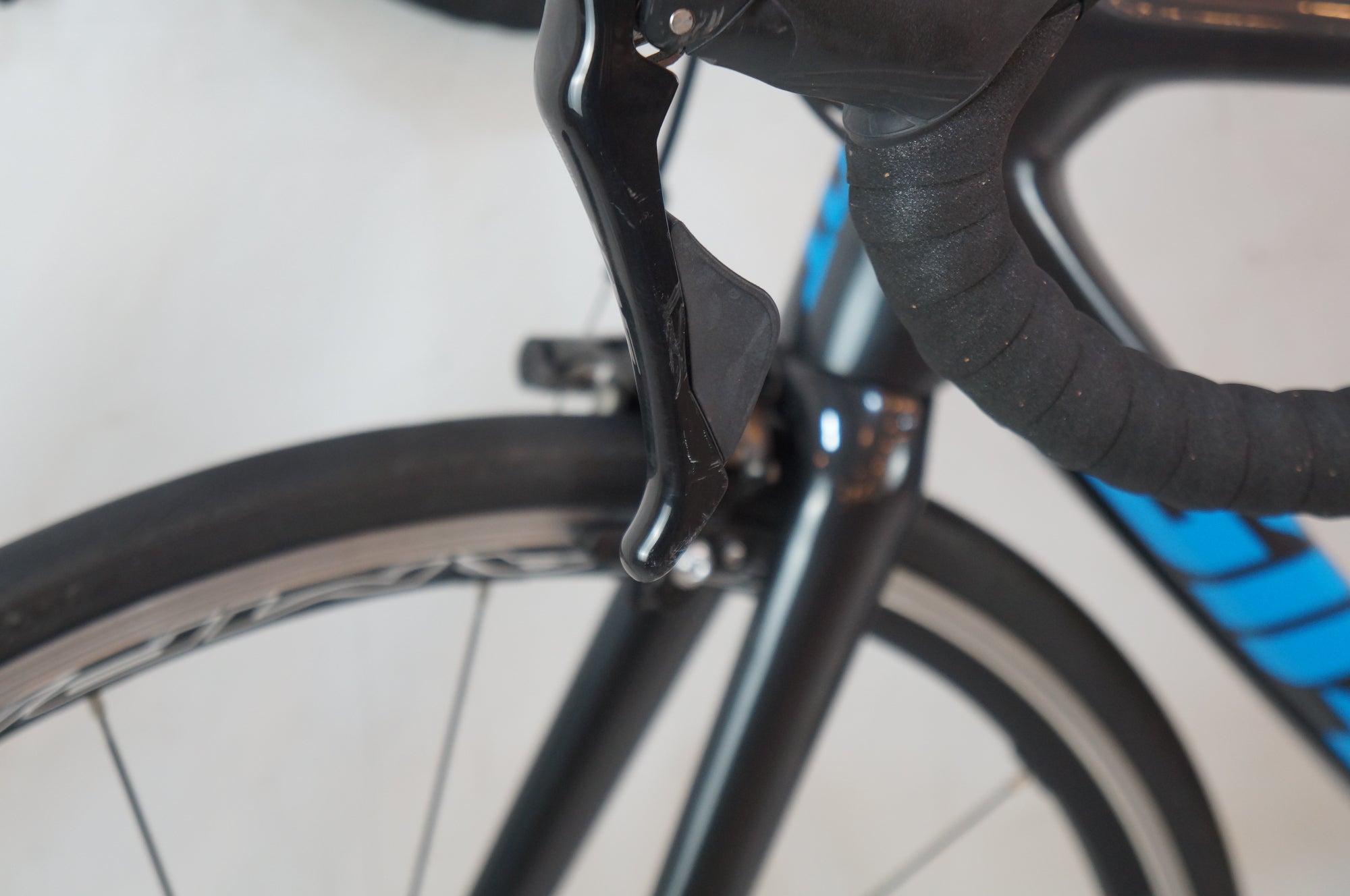 GIANT 「ジャイアント」 TCR ADVANCED2 KOM 2020年モデル ロードバイク / バイチャリ浦和ベース