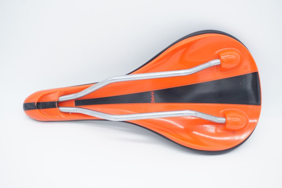 FABRIC 「ファブリック」 LINE サドル / 京都八幡店