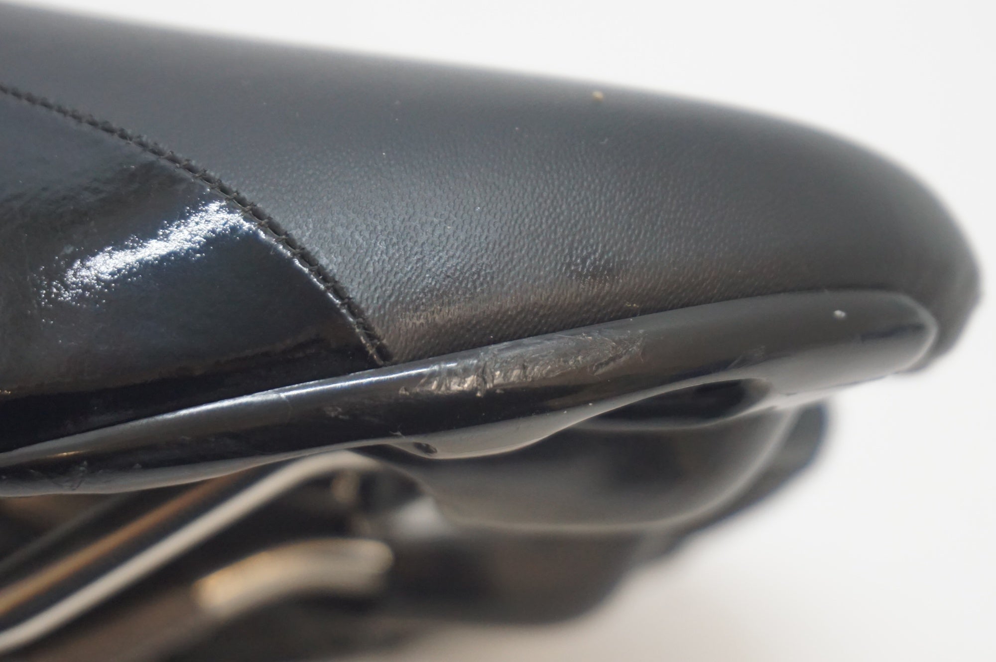 FIZIK 「フィジーク」 ALIANTE VS サドル / 福岡アイランドシティ店