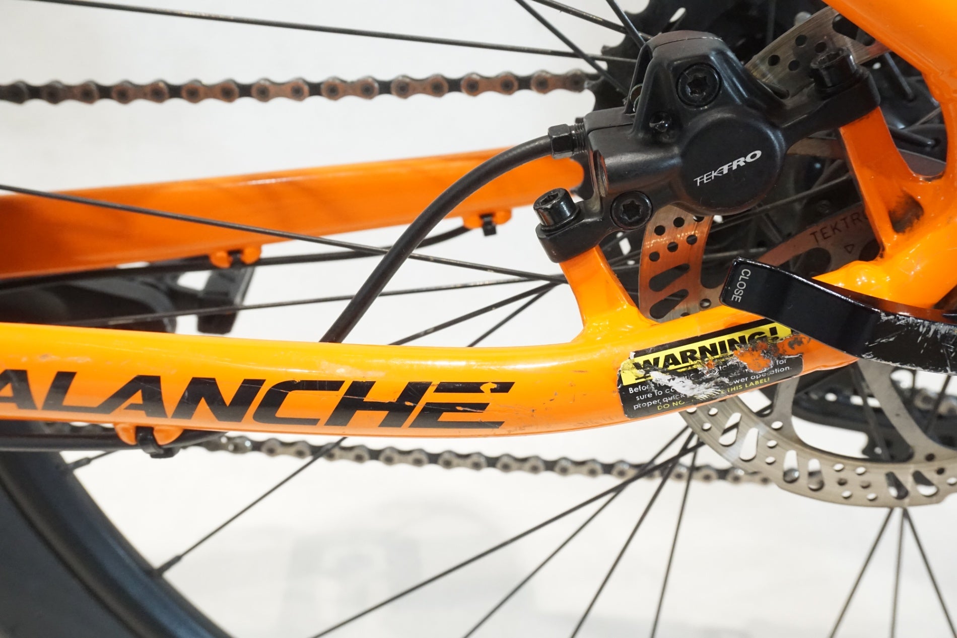 GT AVLANCHE ELITE　里山トレイル、DH用に各部強化済み、予備品有 2025 GT (ジーティー) ZASKAR LT ELITE (ザスカー LT エリート) 自転車